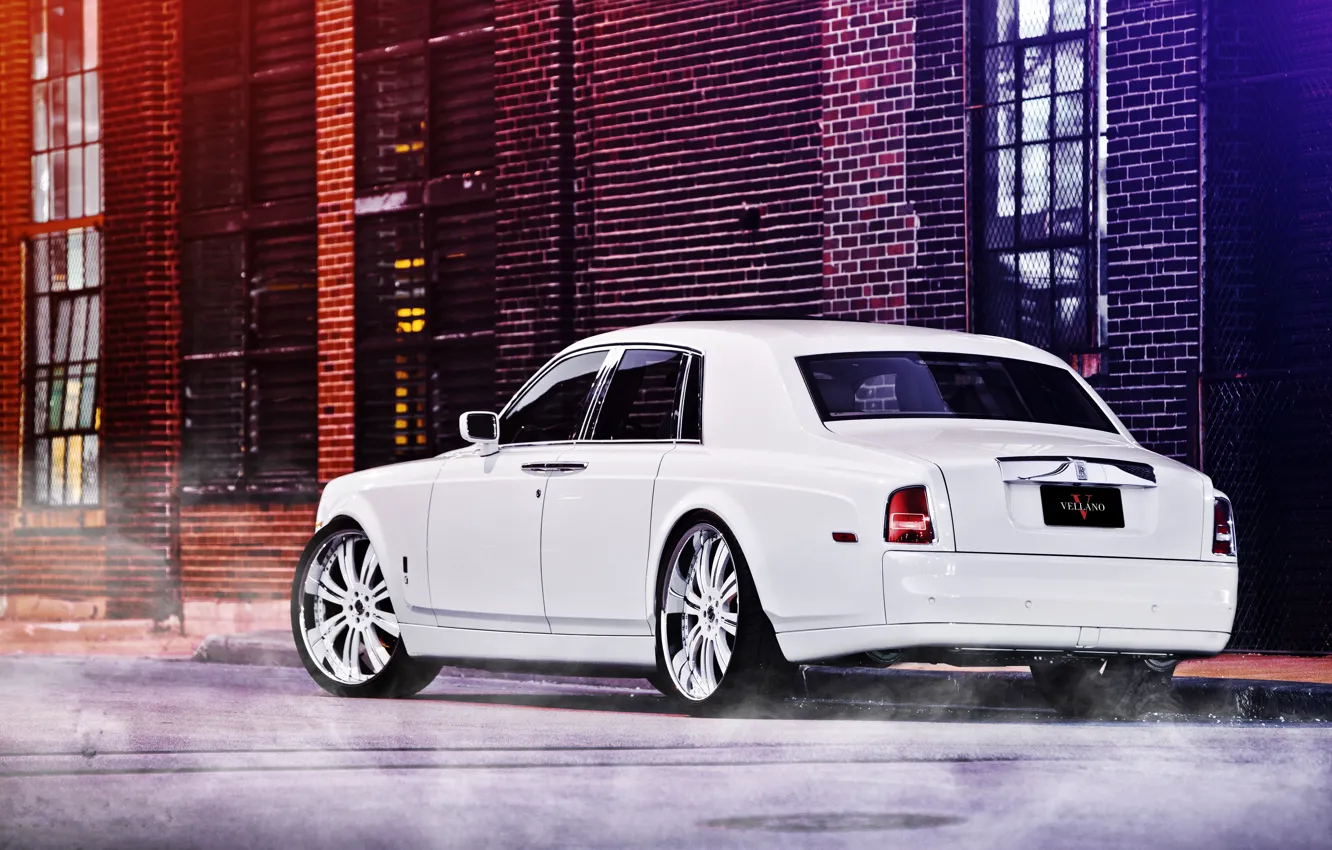 Photo wallpaper white, street, Phantom, white, Rolls Royce, rear view, street, Phantom