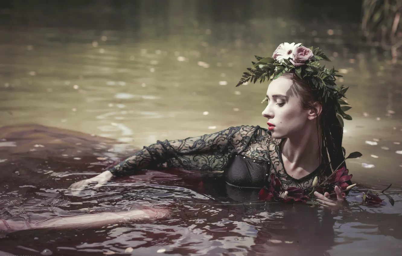 Photo wallpaper water, girl, pose