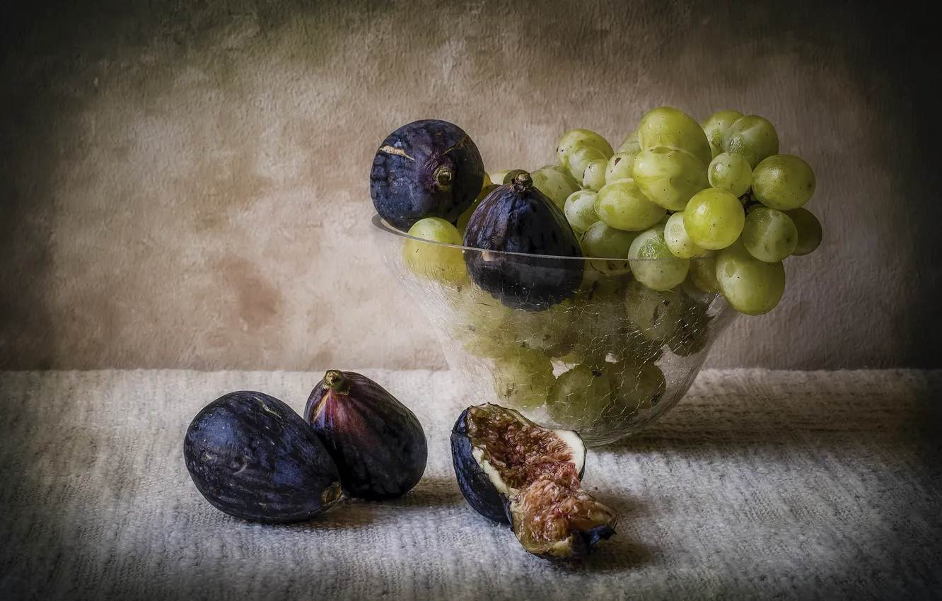 Photo wallpaper grapes, vase, still life, figs