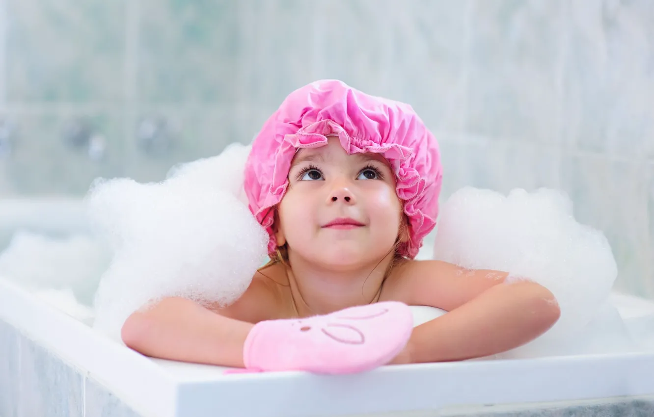 Photo wallpaper smile, child, positive, bathroom, hat, brown eyes, cap, smile