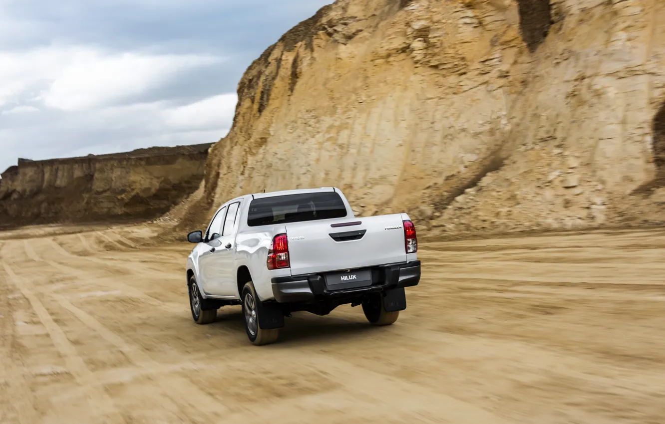 Photo wallpaper white, movement, back, Toyota, body, pickup, Hilux, Special Edition