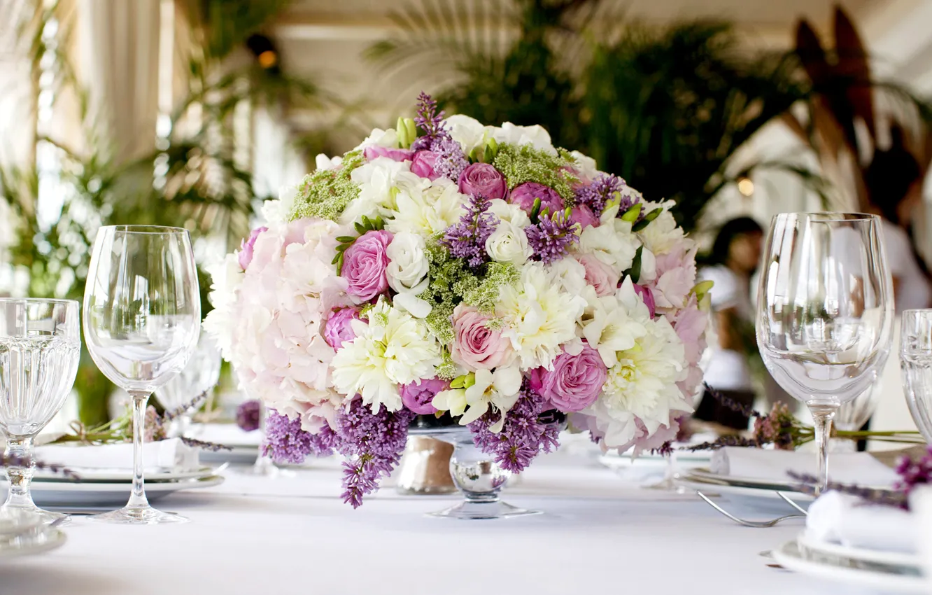 Photo wallpaper table, roses, bouquet, restaurant, chrysanthemum, Roses, lilac, freesia