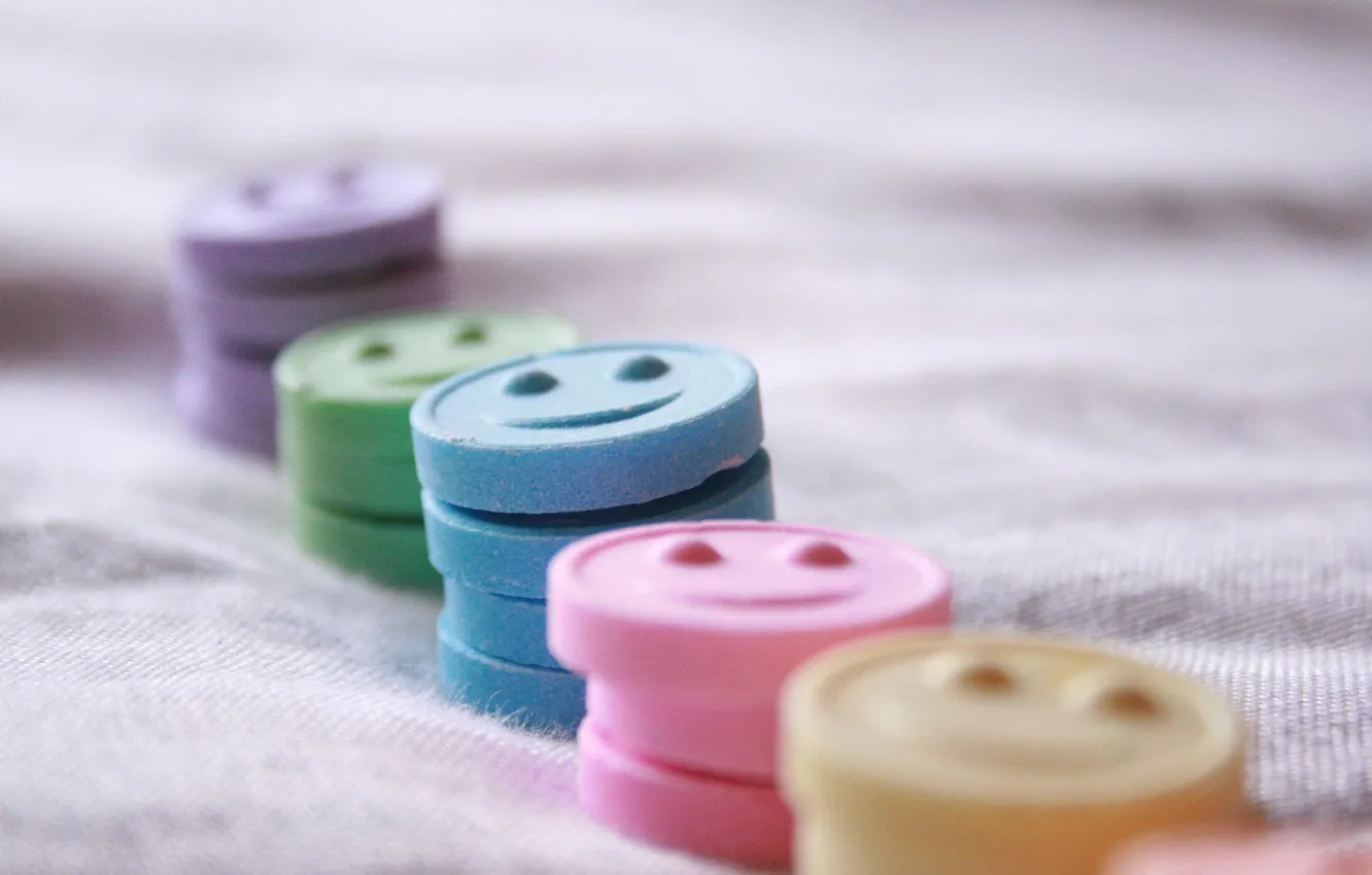 Photo wallpaper macro, joy, smile, candy