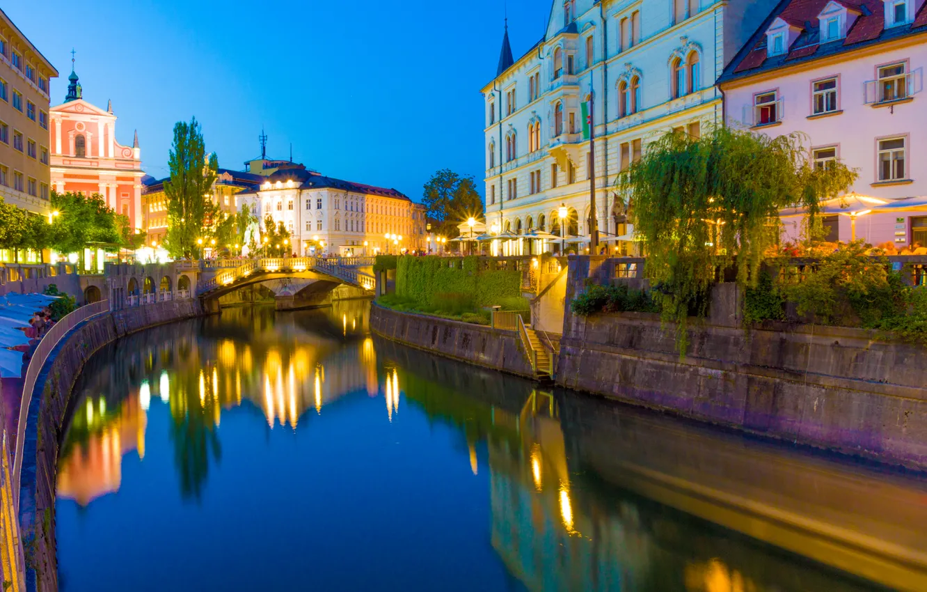 Photo wallpaper bridge, lights, river, home, the evening, lights, channel, Slovenia