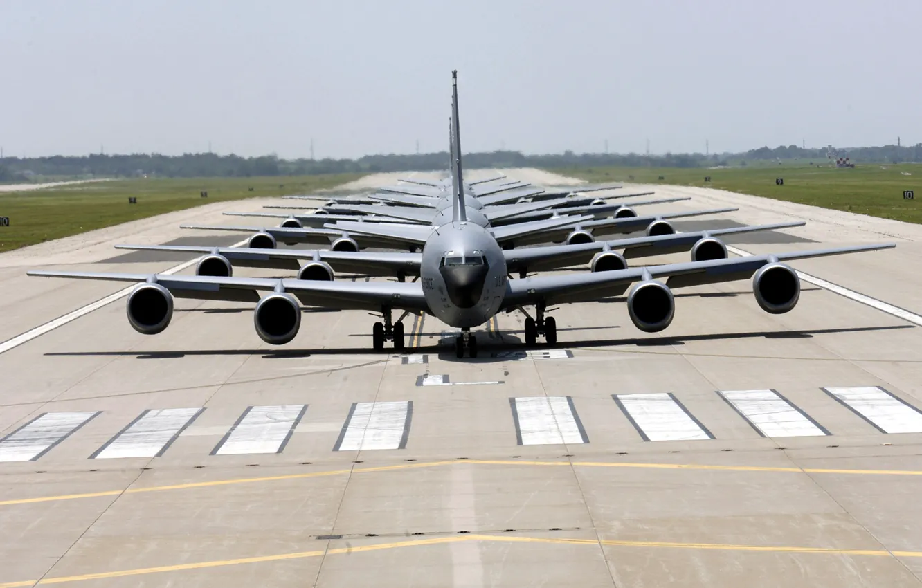 Photo wallpaper airport, American transport planes, runway