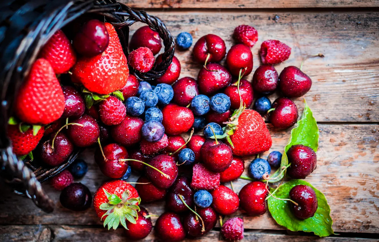 Photo wallpaper drops, cherry, berries, food, blueberries, strawberry