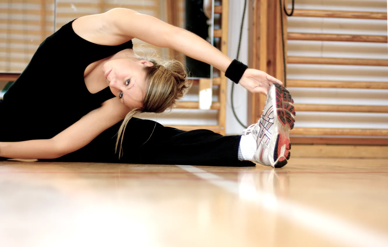 Photo wallpaper look, fitness, gym, stretching