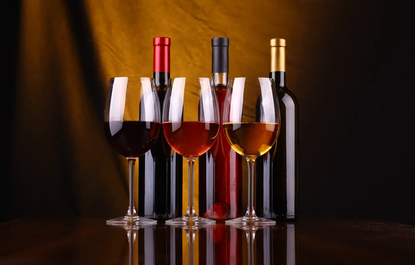 Photo wallpaper quality, variety, wine glasses, wine bottles