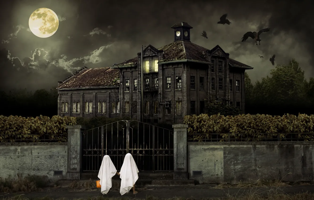 Photo wallpaper Halloween, CHILDREN, The SKY, CLOUDS, HOUSE, NIGHT, The MOON, WHITE