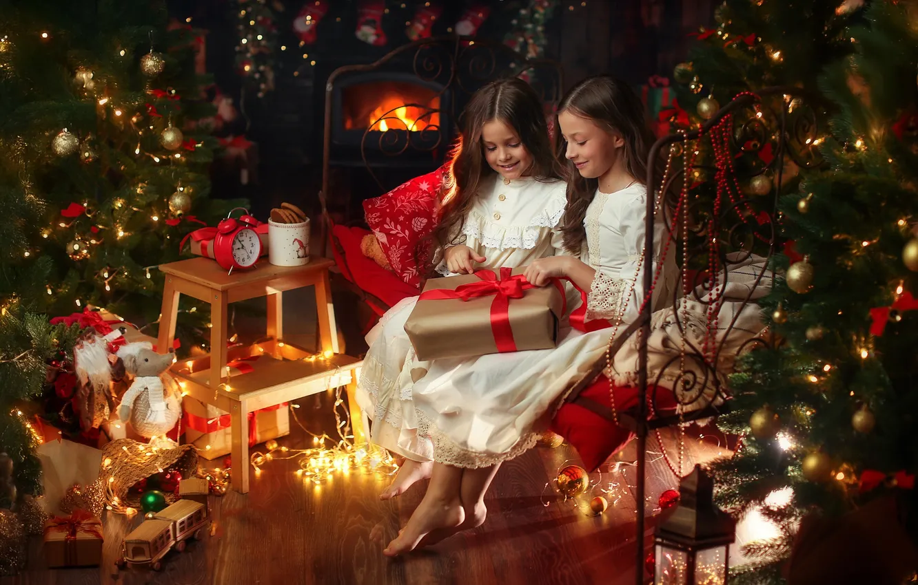 Photo wallpaper mood, toys, bed, gifts, New year, tree, long hair, two girls