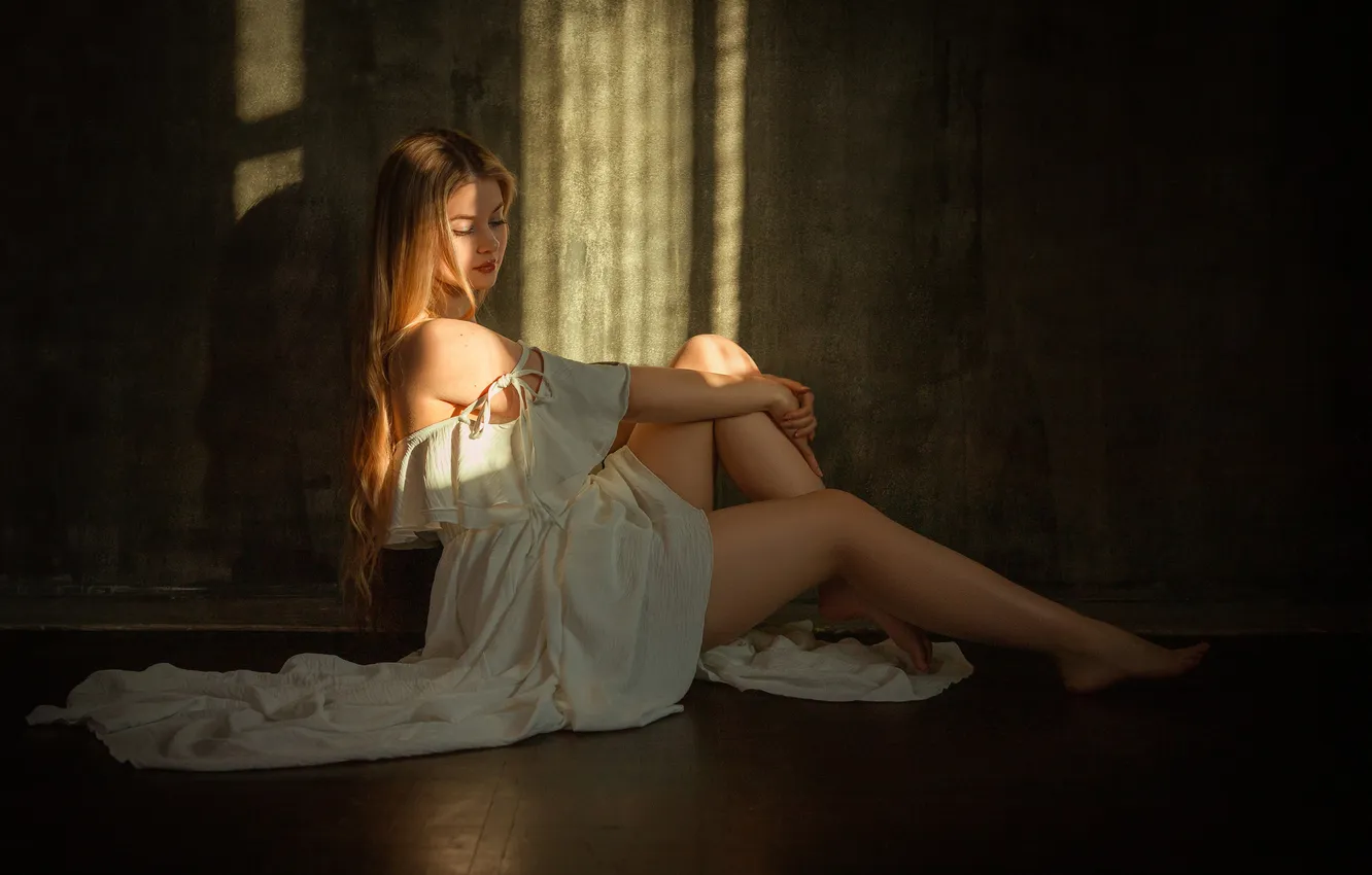Photo wallpaper girl, pose, blonde, legs, long hair, on the floor, closed eyes, Jeanne