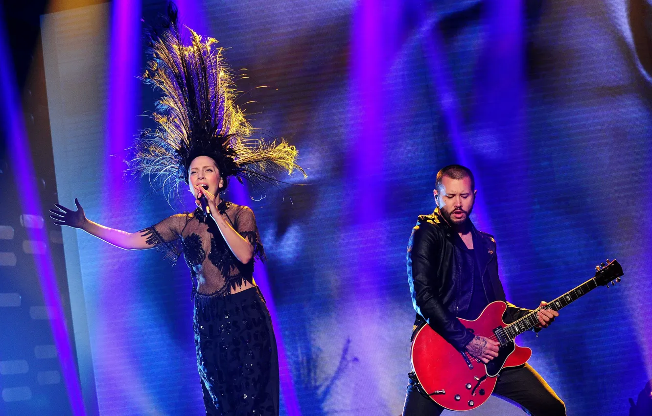 Photo wallpaper girl, music, woman, feathers, actress, concert, show, peacock