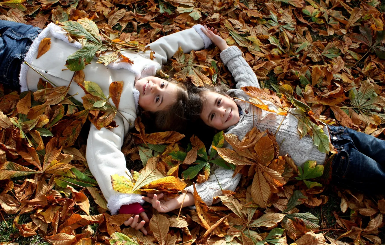 Photo wallpaper autumn, leaves, joy, happiness, nature, children, mood, child