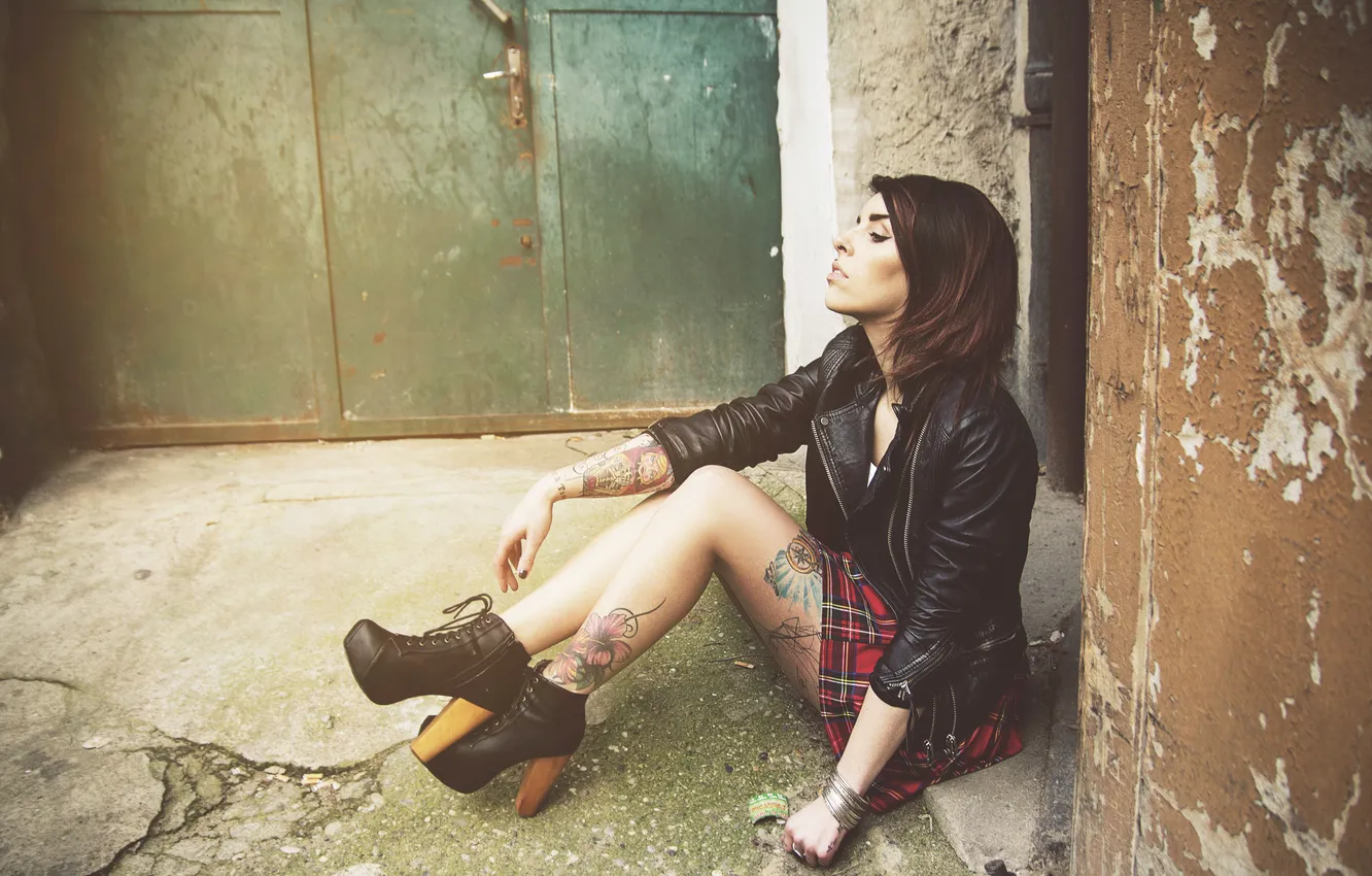 Photo wallpaper girl, sitting, watiki