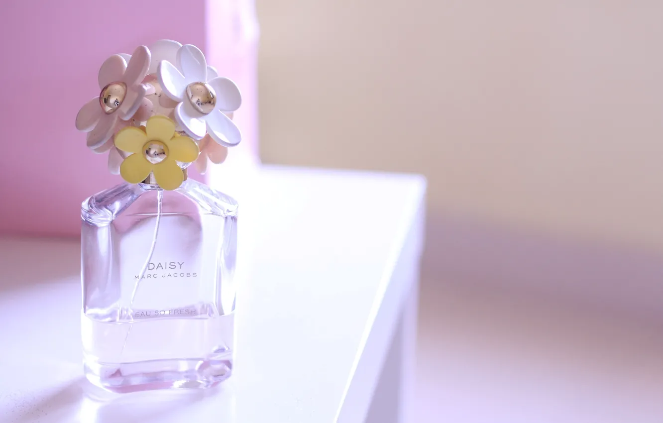Photo wallpaper perfume, bottle, daisy, perfume, marc jacobs
