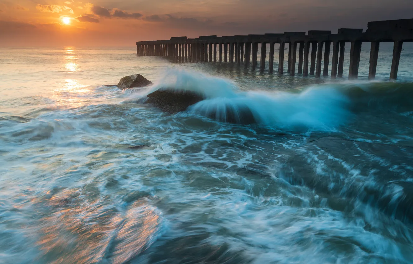 Photo wallpaper sea, pierce, piles