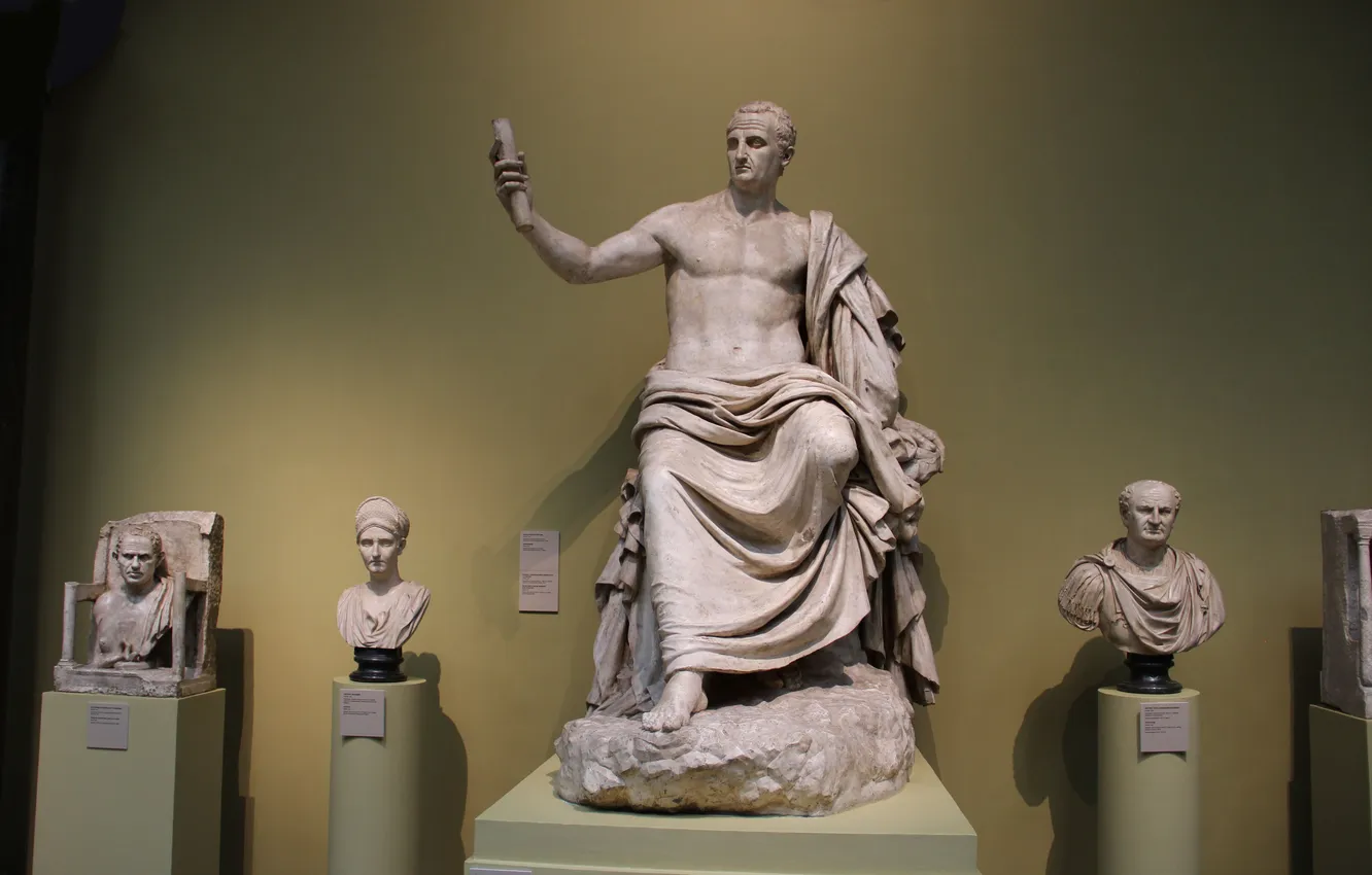 Photo wallpaper warrior, Moscow, male, statue, sculpture, copy, The Pushkin State Museum, The Roman Emperor