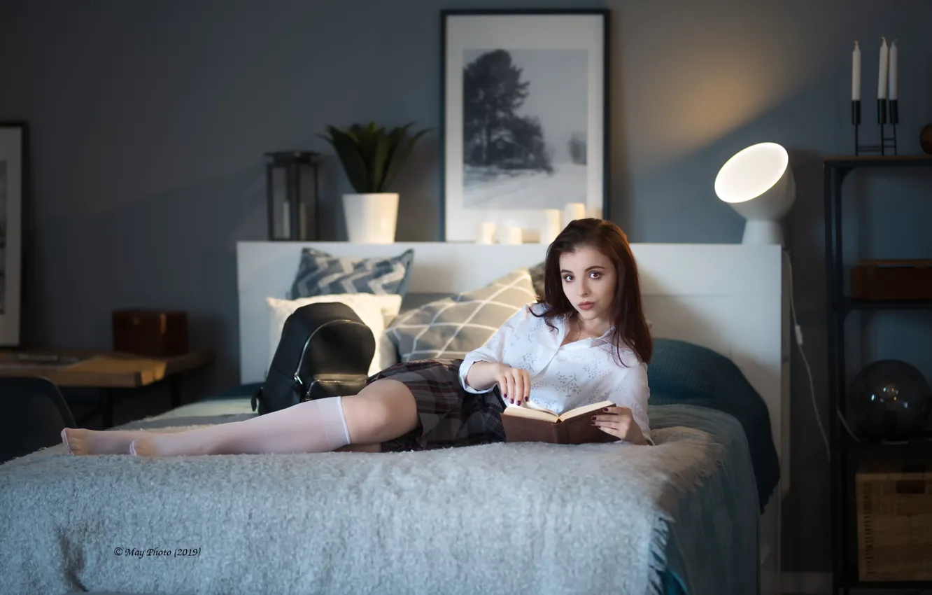 Photo wallpaper makeup, blouse, legs, skirt, May Photo