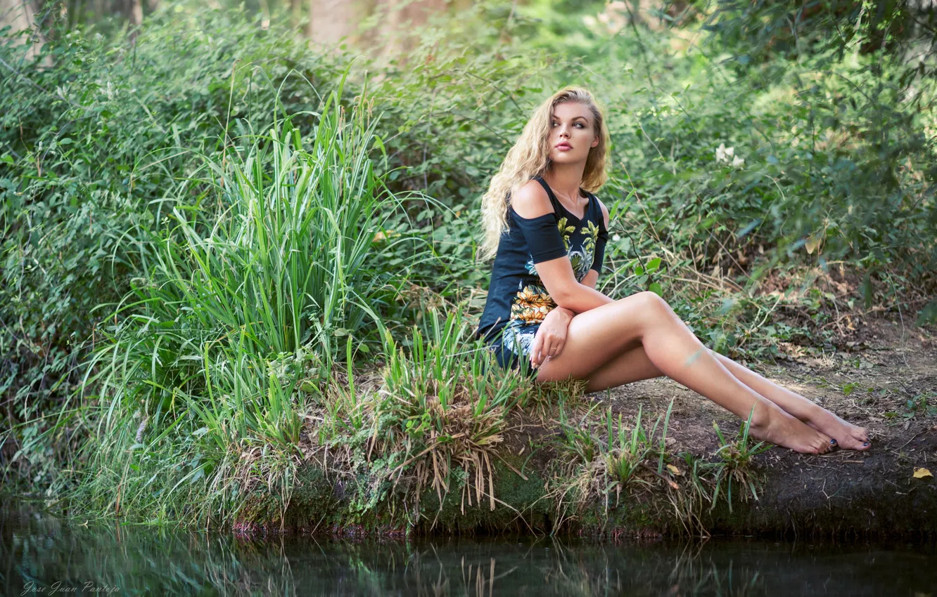 Photo wallpaper girl, pose, background, Tatiana Lozovan