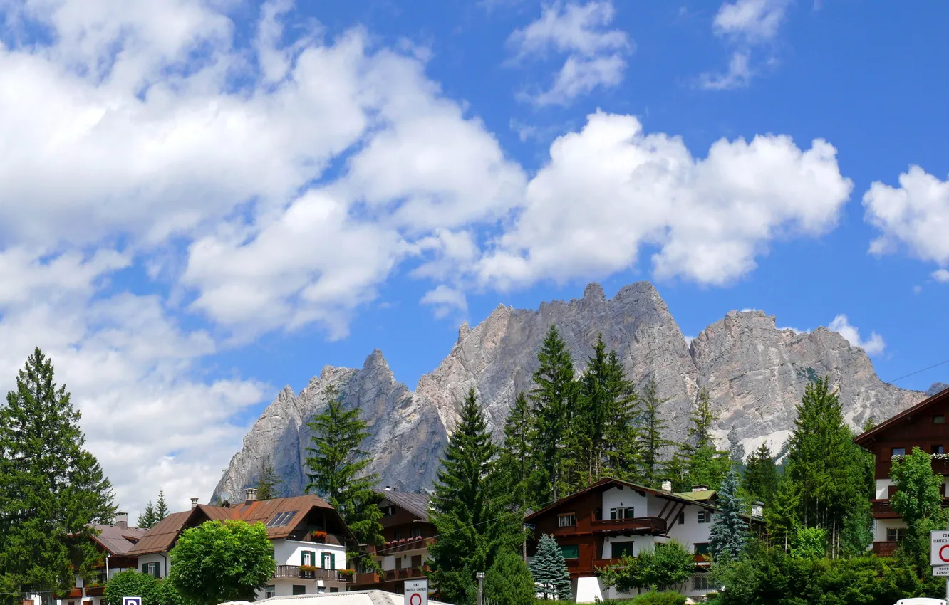 Photo wallpaper the sky, clouds, trees, mountains, the city, photo, home, Italy