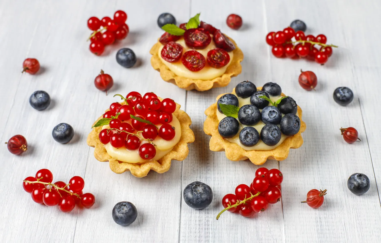 Photo wallpaper red, cherry, berries, Board, blueberries, cake, placer, light background
