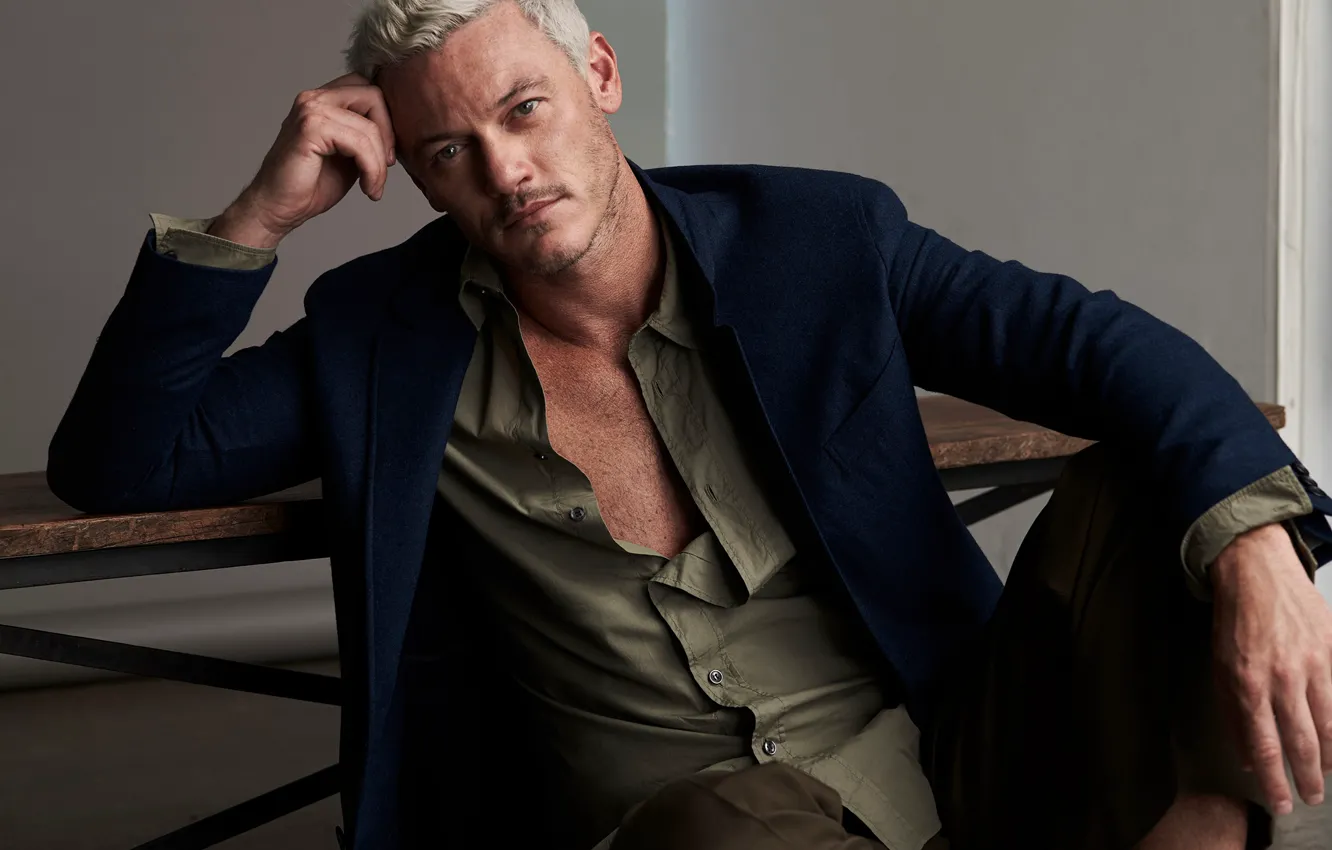 Photo wallpaper pose, actor, shirt, jacket, photoshoot, blonde, Luke Evans, Luke Evans