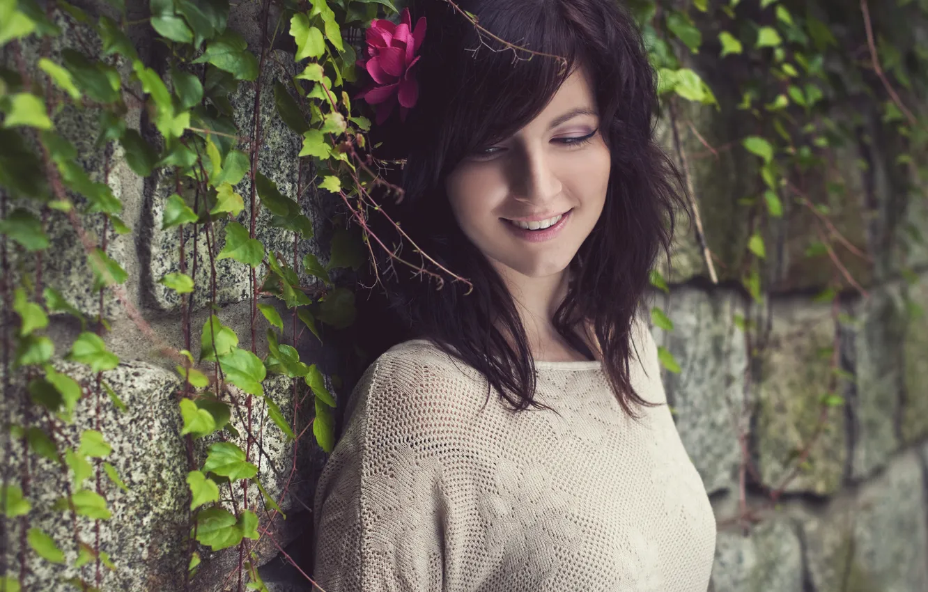 Photo wallpaper flowers, smile, wall