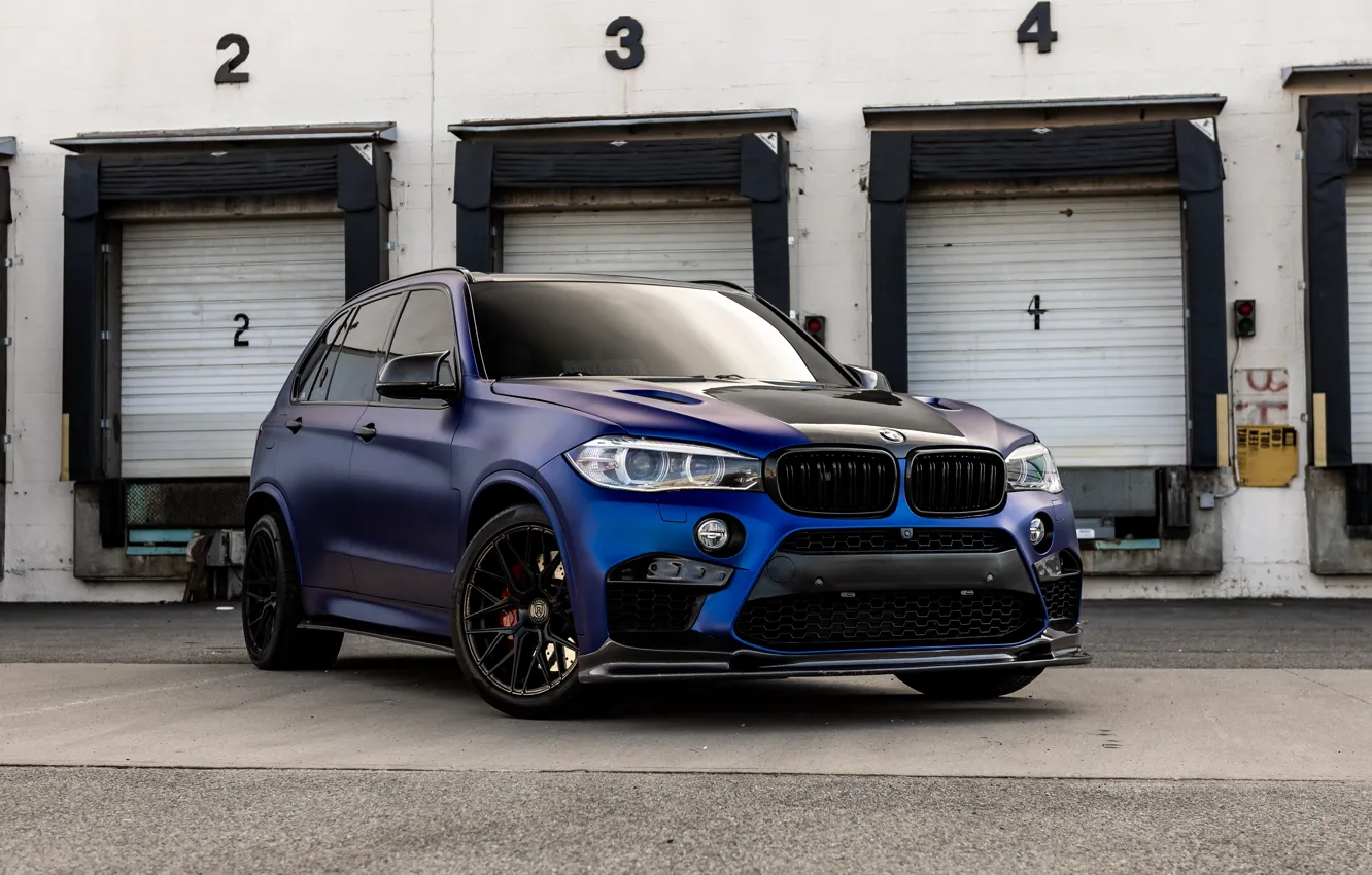 Photo wallpaper BMW, blue, X5M, Garage, BMW X5M
