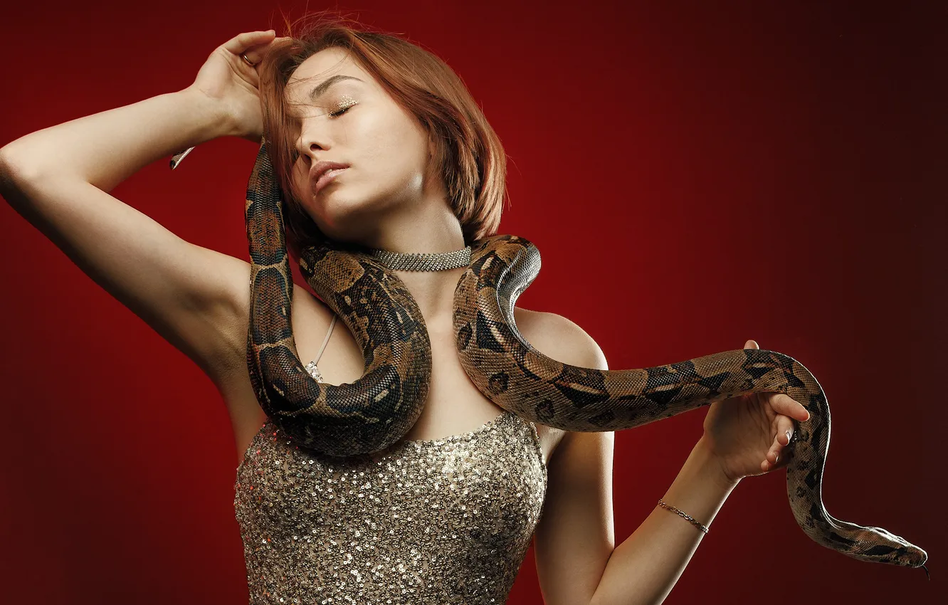 Photo wallpaper girl, portrait, snake