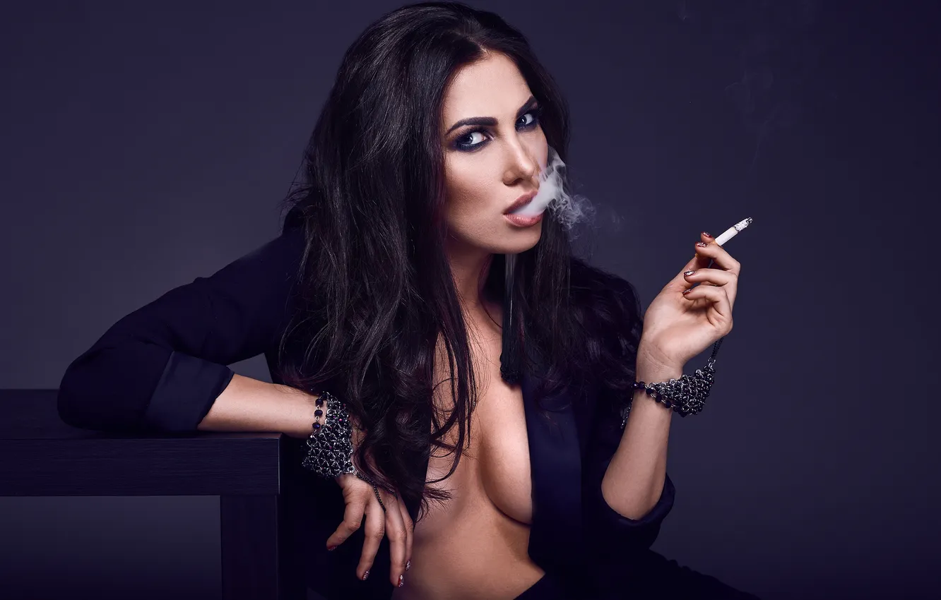 Photo wallpaper hot, smoking, woman, cigarette, brunette, elegant