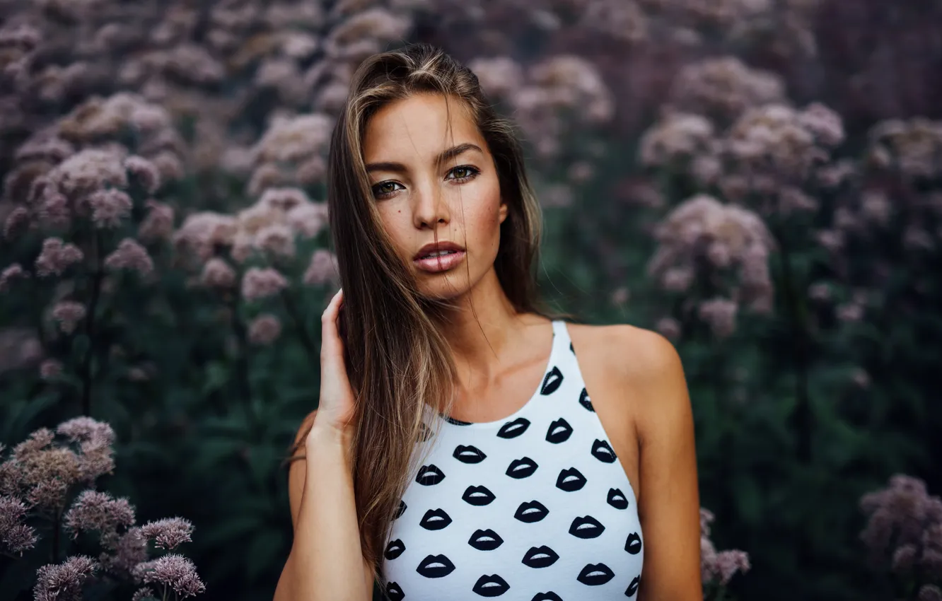 Photo wallpaper look, girl, face, background, hair, lips, beauty