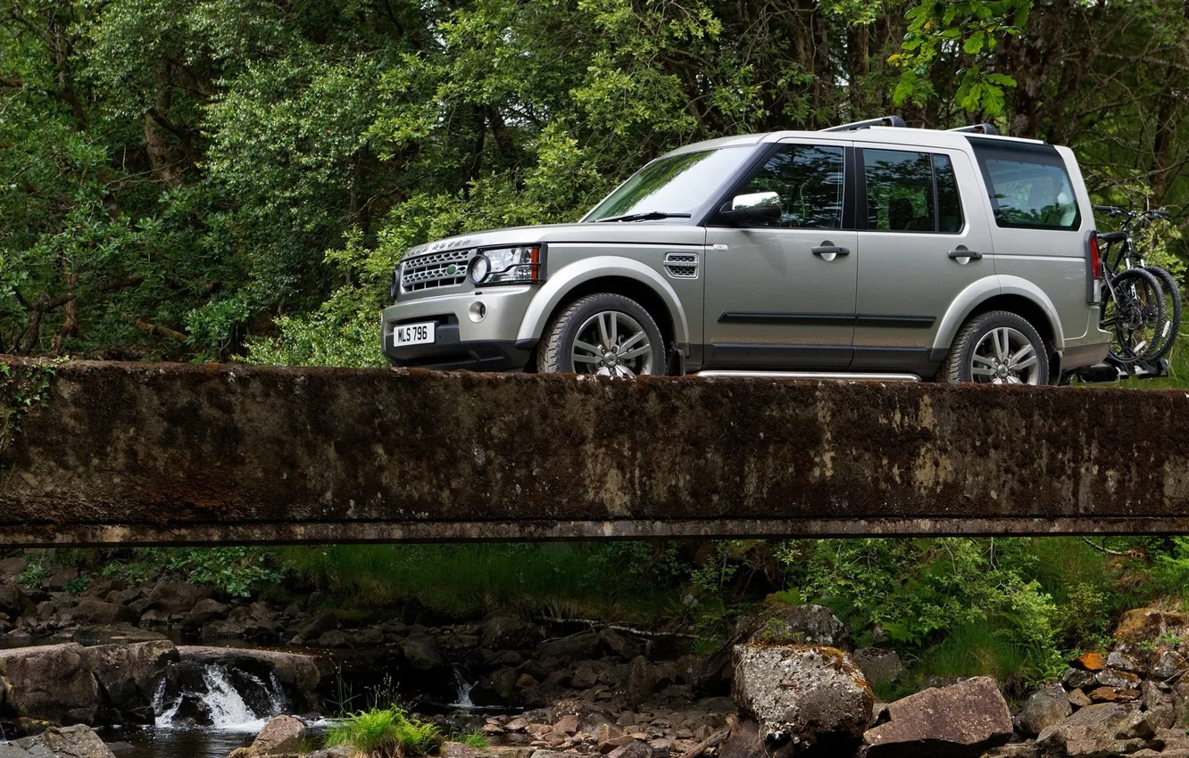 Photo wallpaper car, machine, bridge, nature, SUV, Land Rover, Discovery, 2011