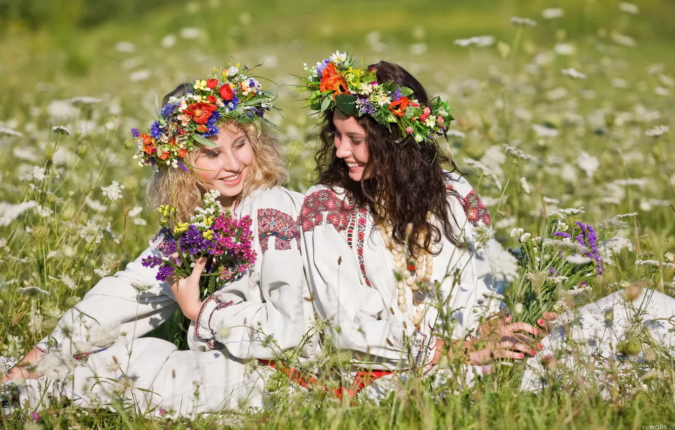 Photo wallpaper field, summer, girl, the sun, smile, mood, wreath