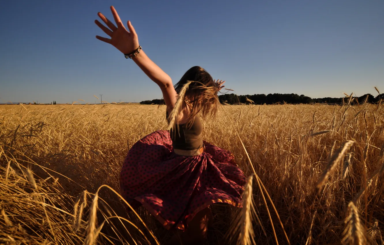 Photo wallpaper field, summer, freedom, girl, mood