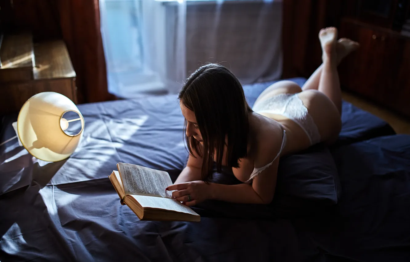 Photo wallpaper girl, brunette, bed, owner, reads