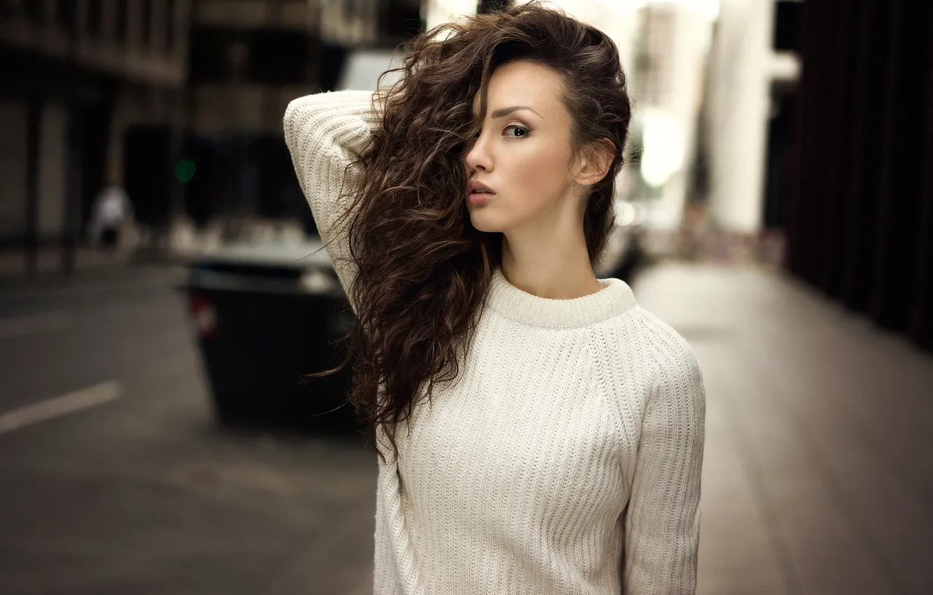 Photo wallpaper look, street, portrait, Martin Kühn, Luiza