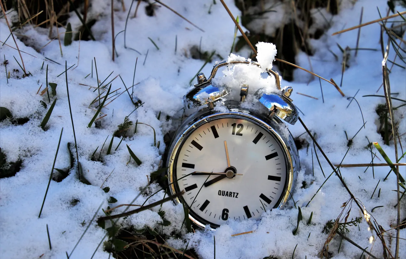 Photo wallpaper snow, time, watch, alarm clock