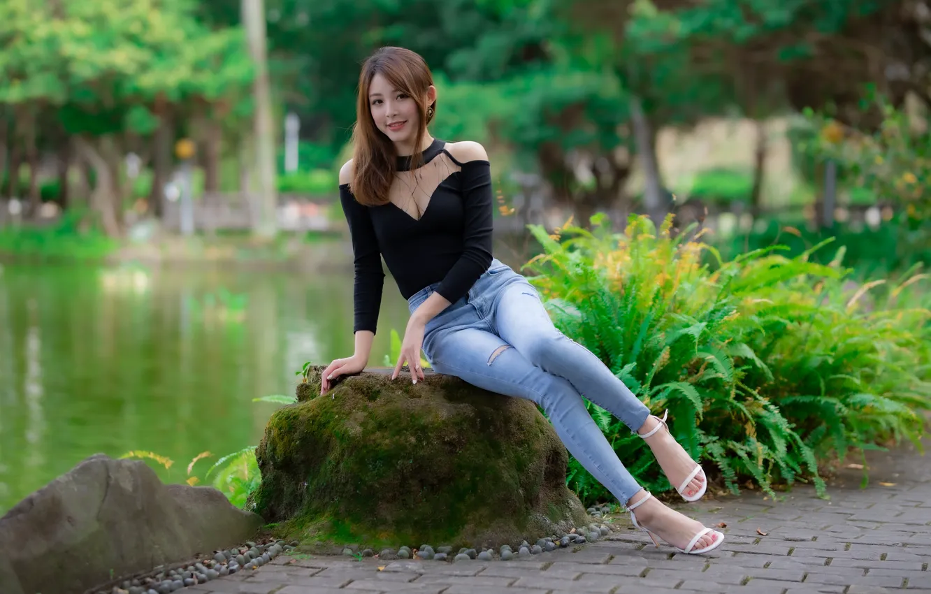 Photo wallpaper look, jeans, blouse, Asian