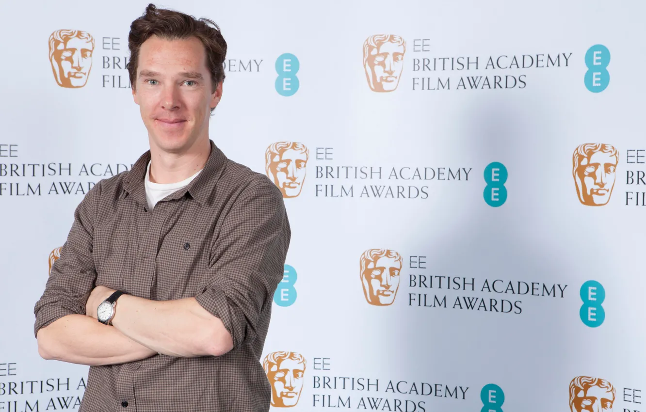 Photo wallpaper smile, background, Benedict Cumberbatch, Benedict Cumberbatch, plaid shirt, British actor