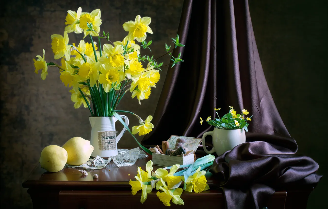 Photo wallpaper fabric, still life, pear, daffodils