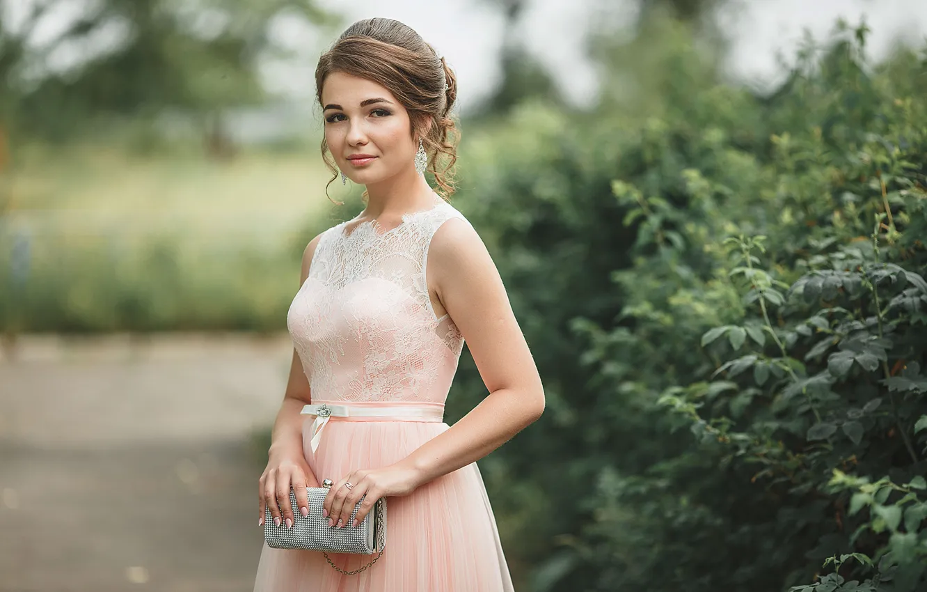 Photo wallpaper girl, decoration, earrings, dress, hairstyle, brown hair, the bushes, curls