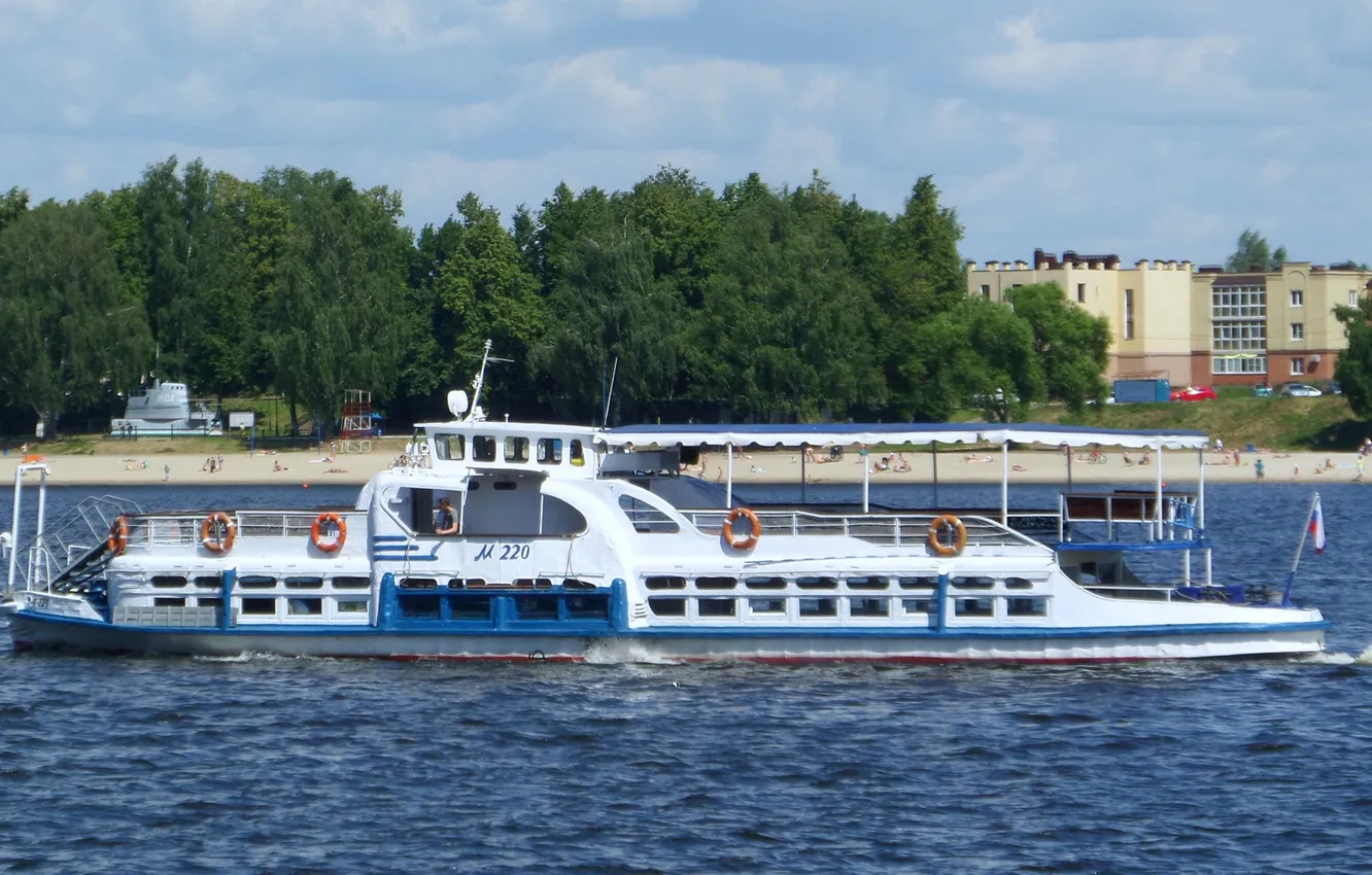 Photo wallpaper ship, a pleasure, river