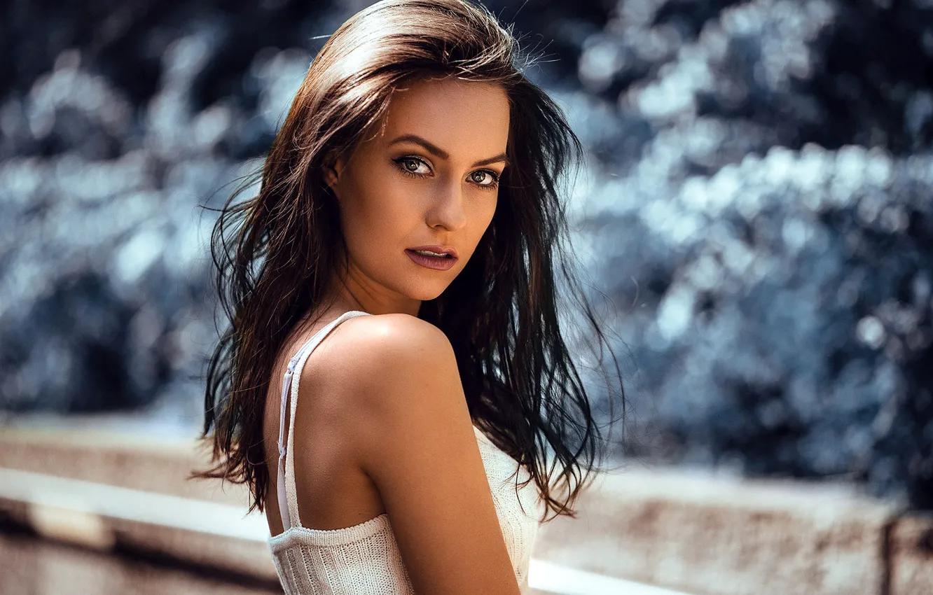 Photo wallpaper girl, long hair, photo, photographer, blue eyes, model, bokeh, lips