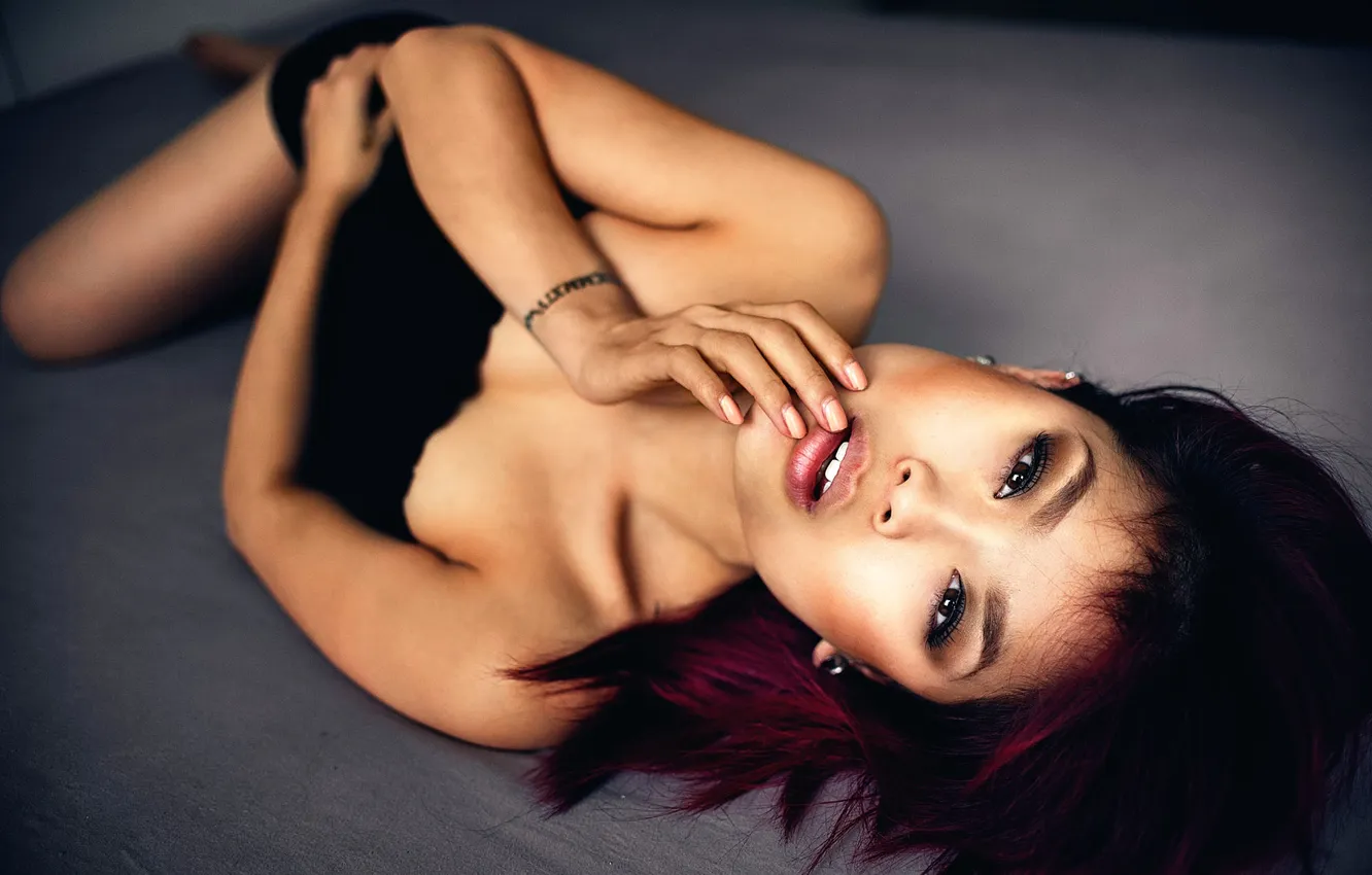 Photo wallpaper passion, brown-eyed, Yen, Miro Hofmann