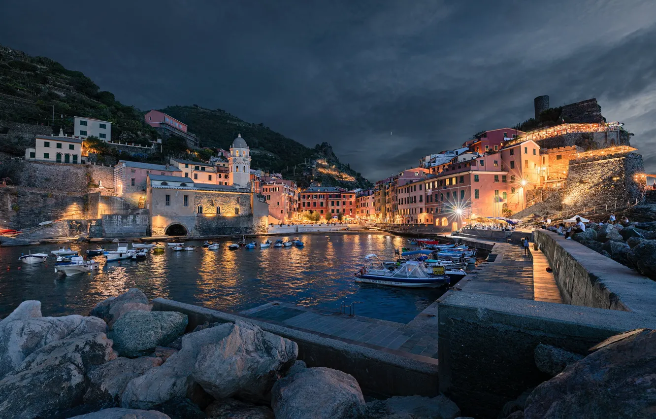 Photo wallpaper stones, building, home, Bay, boats, the evening, pier, Italy