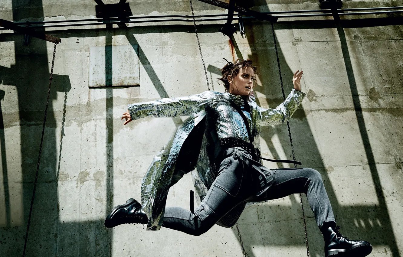 Photo wallpaper wall, Mario Testino, jump, hairstyle, shoes, photoshoot, chain, Daisy Ridley