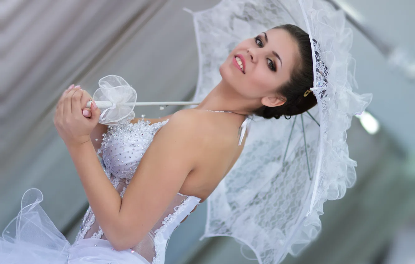 Photo wallpaper eyes, smile, umbrella, beauty, dress, the bride, wedding