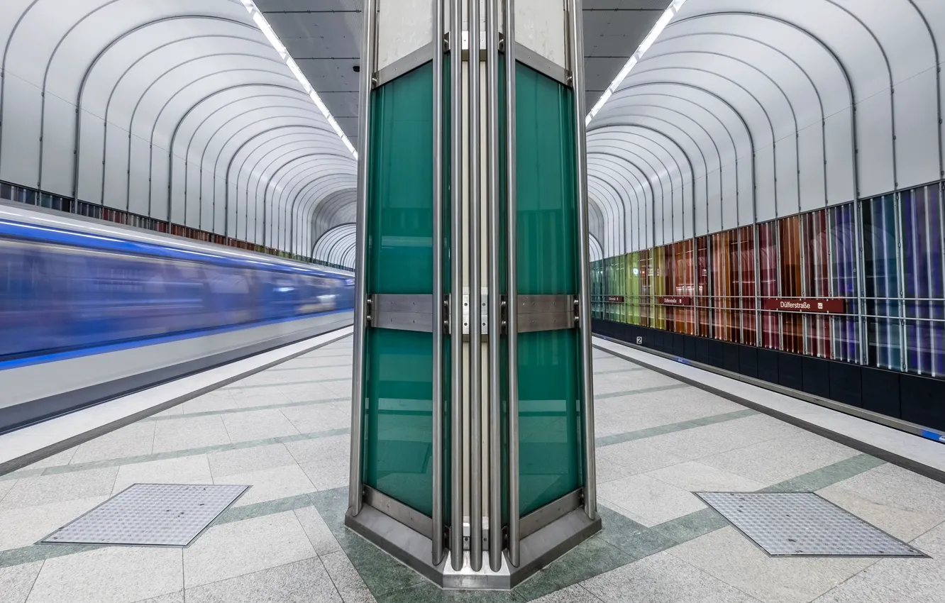 Photo wallpaper metro, station, Germany, Munich, the platform, support