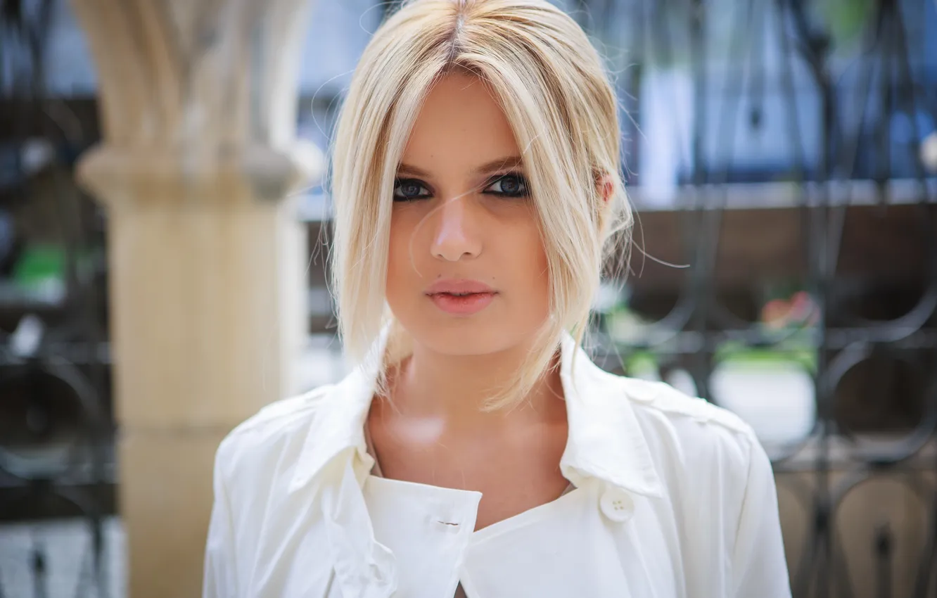 Photo wallpaper look, girl, face, hair, beauty