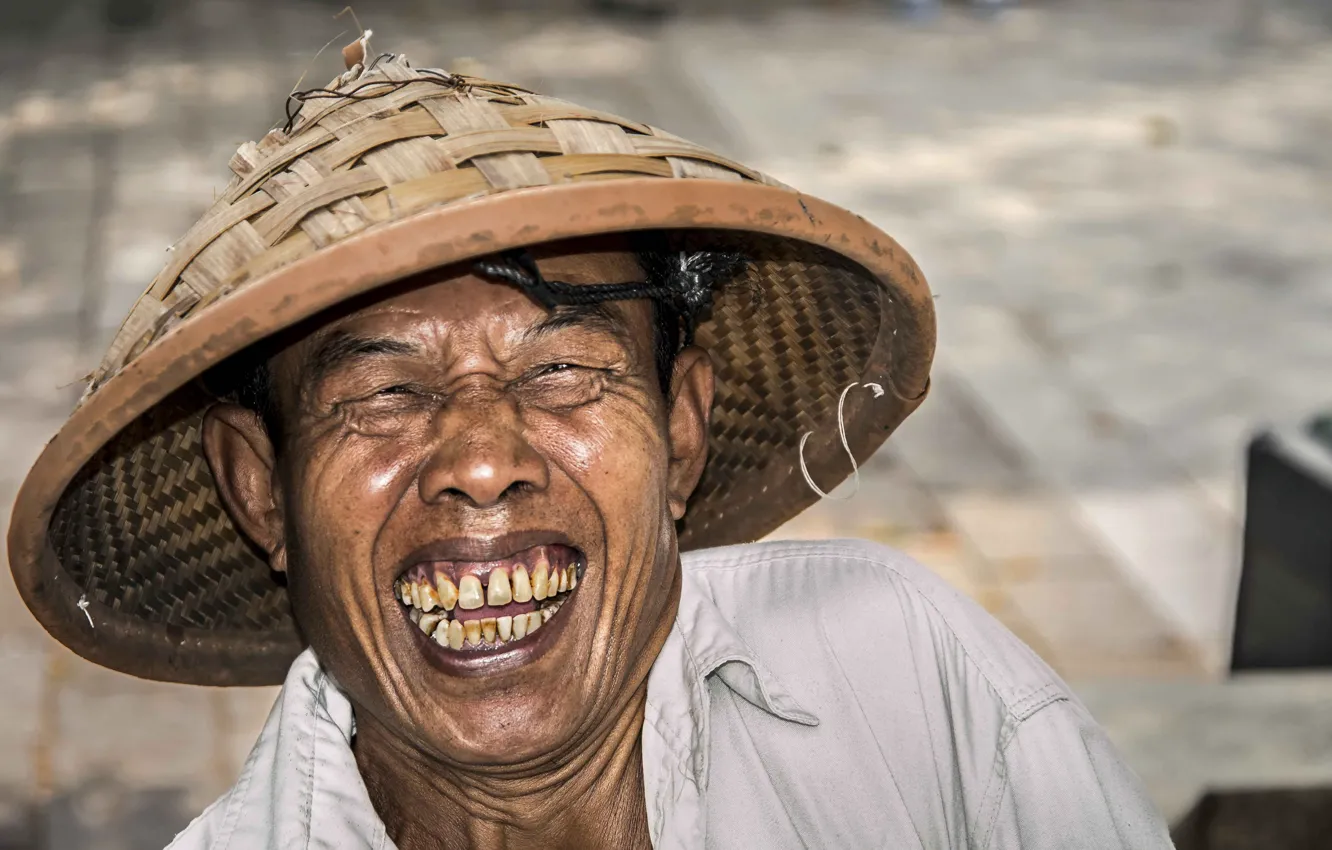 Photo wallpaper smile, man, portrait, Indonesia
